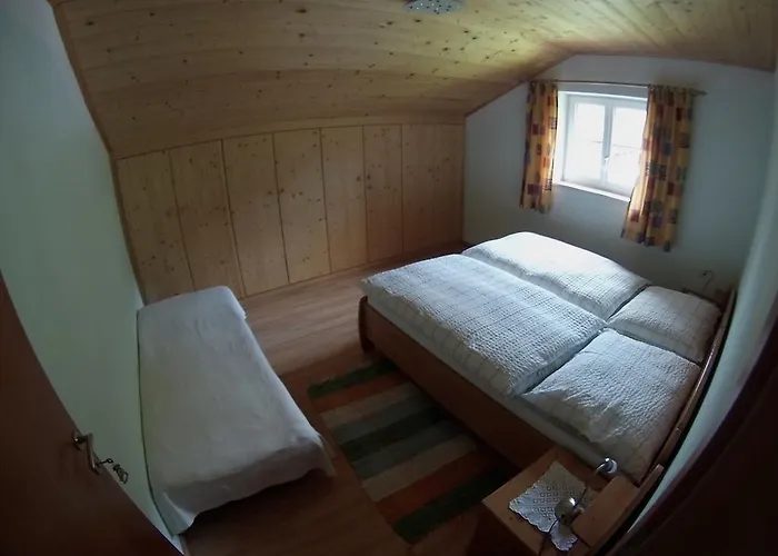 Haus Ebner Johann הינטרסי